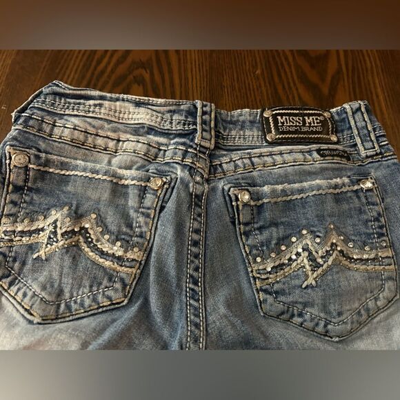 Miss Me distressed Denim Jeans women’s 26 bootcut light blue embellished bling - Picture 5 of 16